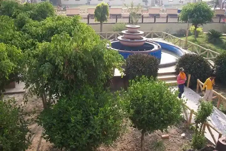 "माँ कामाख्या धाम - 11 वर्ष पुरानी ऐतिहासिक झलकियाँ (फोटोग्राफी: अखंड गहमरी)"