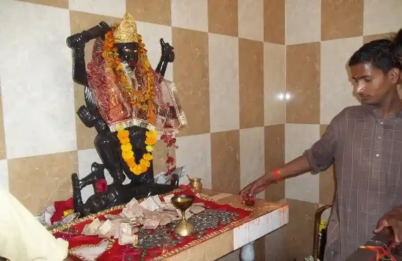 "माँ कामाख्या धाम - 11 वर्ष पुरानी ऐतिहासिक झलकियाँ (फोटोग्राफी: अखंड गहमरी)"