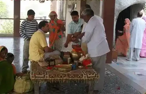 "माँ कामाख्या धाम - 11 वर्ष पुरानी ऐतिहासिक झलकियाँ (फोटोग्राफी: अखंड गहमरी)"