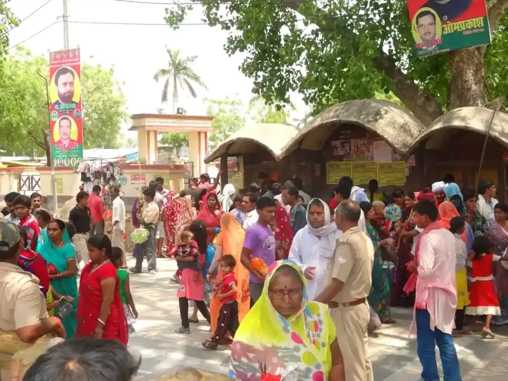 "माँ कामाख्या धाम - 11 वर्ष पुरानी ऐतिहासिक झलकियाँ (फोटोग्राफी: अखंड गहमरी)"